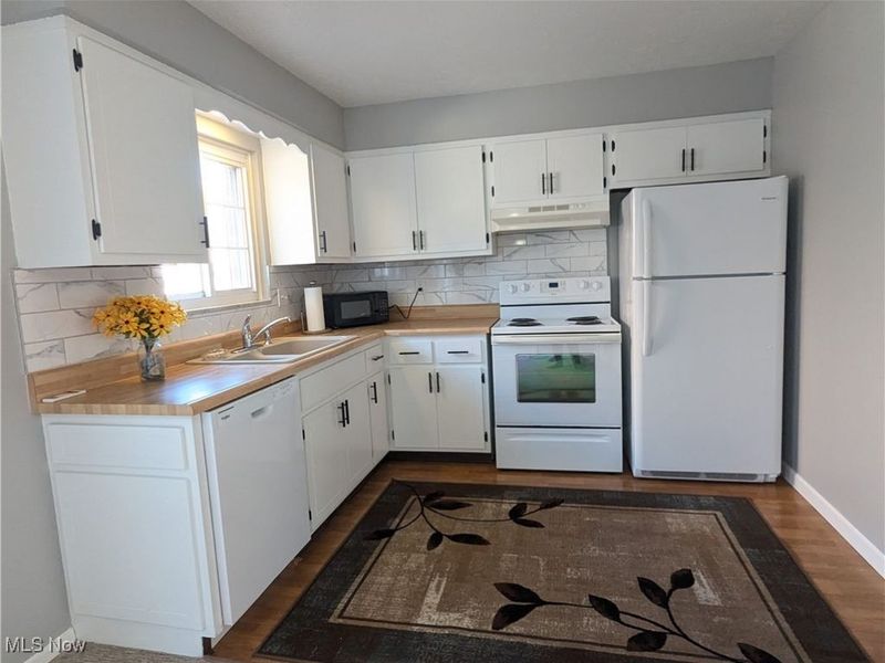 19640 Lorain Road, Fairview Park, OH 44126 Photo 6