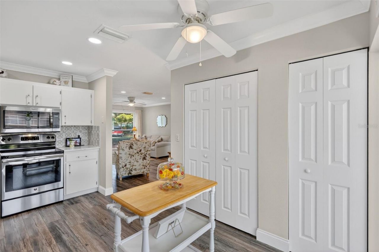 4207 34th Avenue Drive W, Unit 4207, Bradenton, FL 34205 Photo