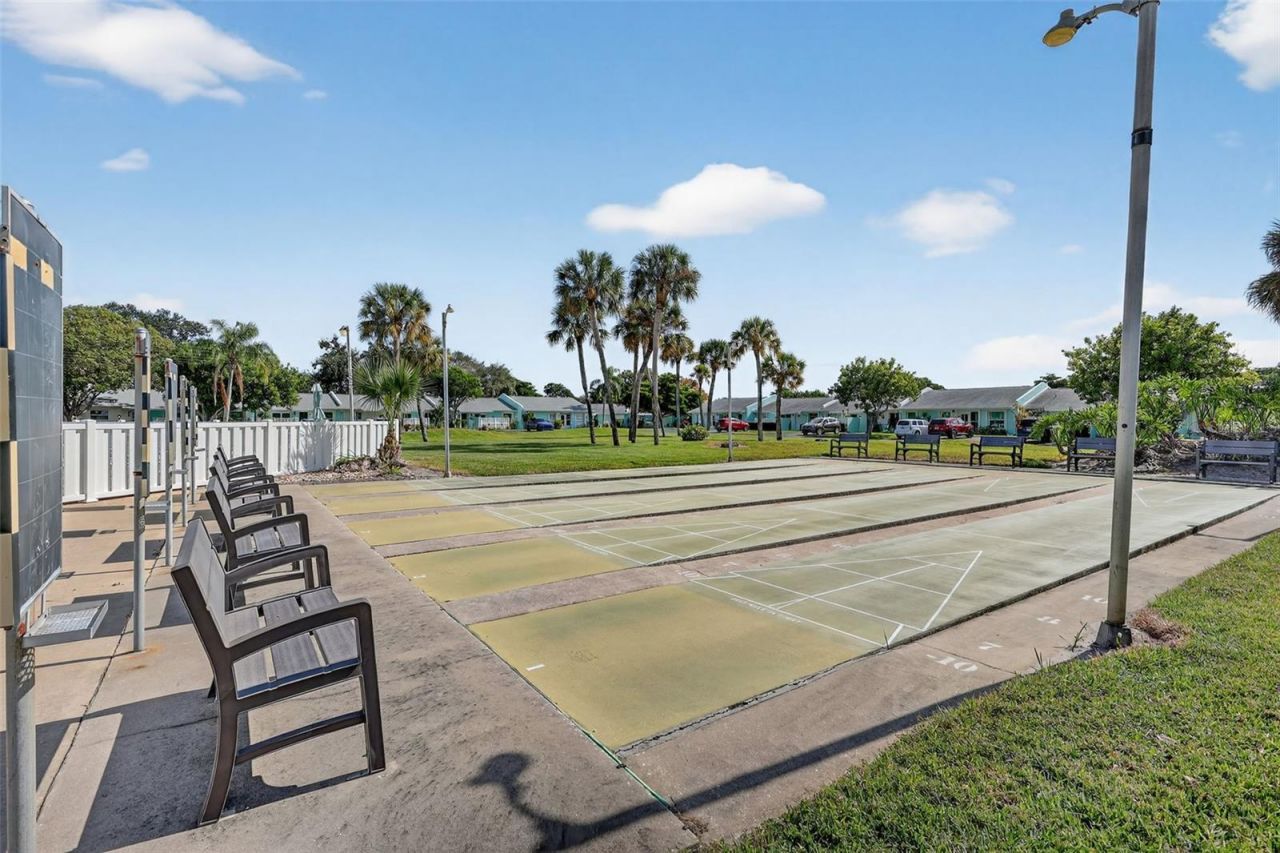 4207 34th Avenue Drive W, Unit 4207, Bradenton, FL 34205 Photo