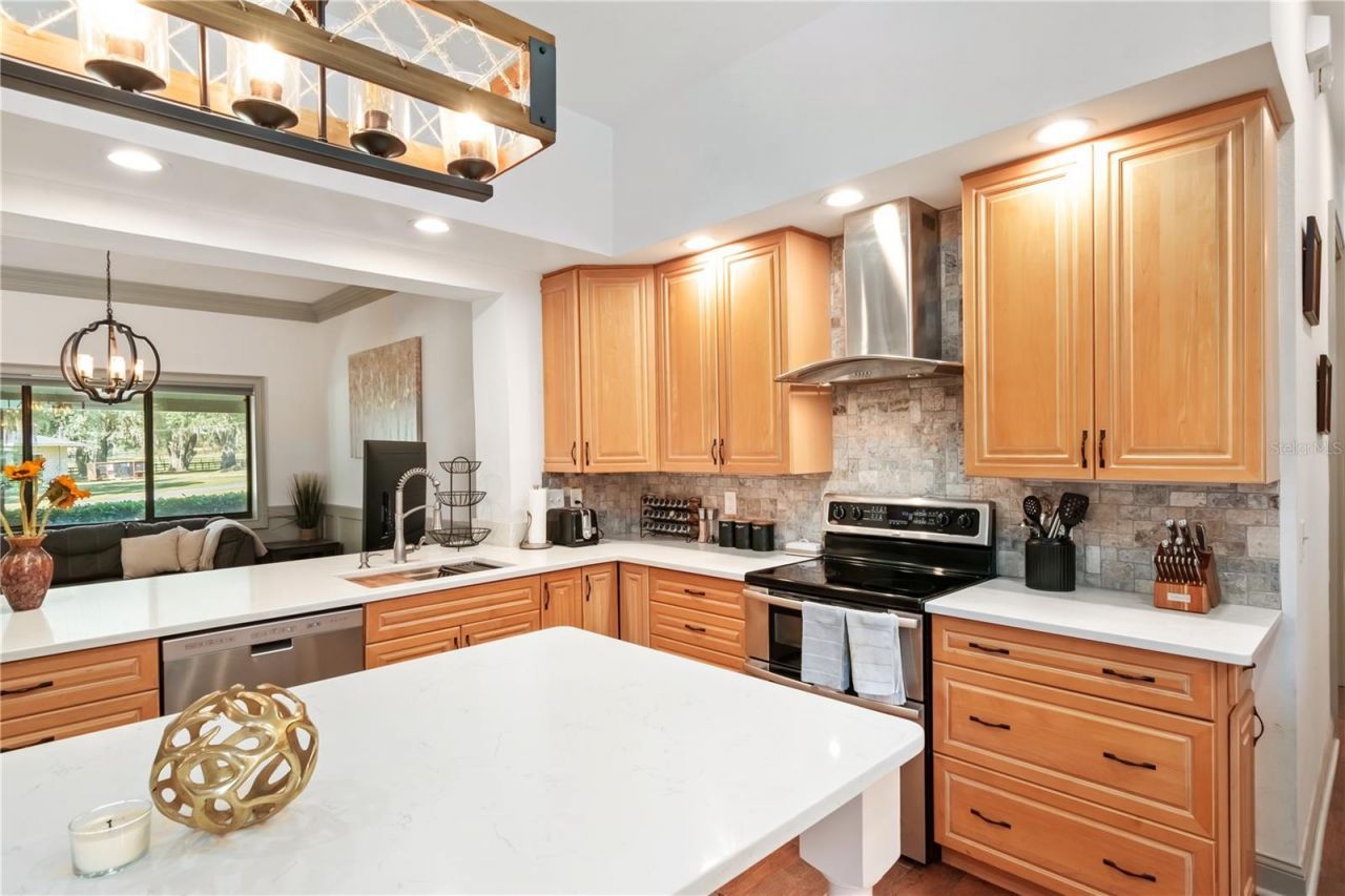 8820 NW 130th Street, Reddick, FL 32686 Photo