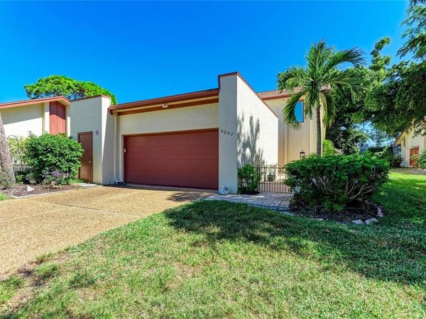 6207 COURTSIDE DRIVE, Unit 23, BRADENTON, FL 34210