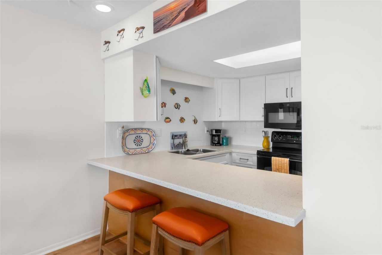 901 Gulf Drive S, Unit 14, Bradenton Beach, FL 34217 Photo