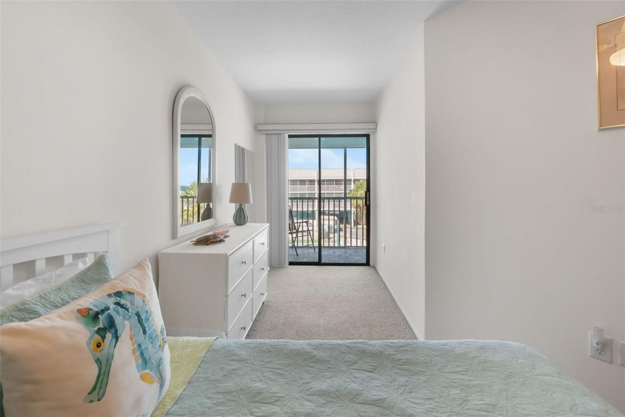 901 Gulf Drive S, Unit 14, Bradenton Beach, FL 34217 Photo