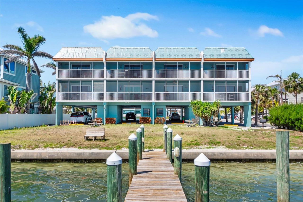 901 Gulf Drive S, Unit 14, Bradenton Beach, FL 34217 Photo