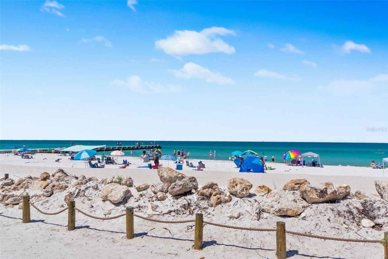 901 Gulf Drive S, Unit 14, Bradenton Beach, FL 34217 Photo