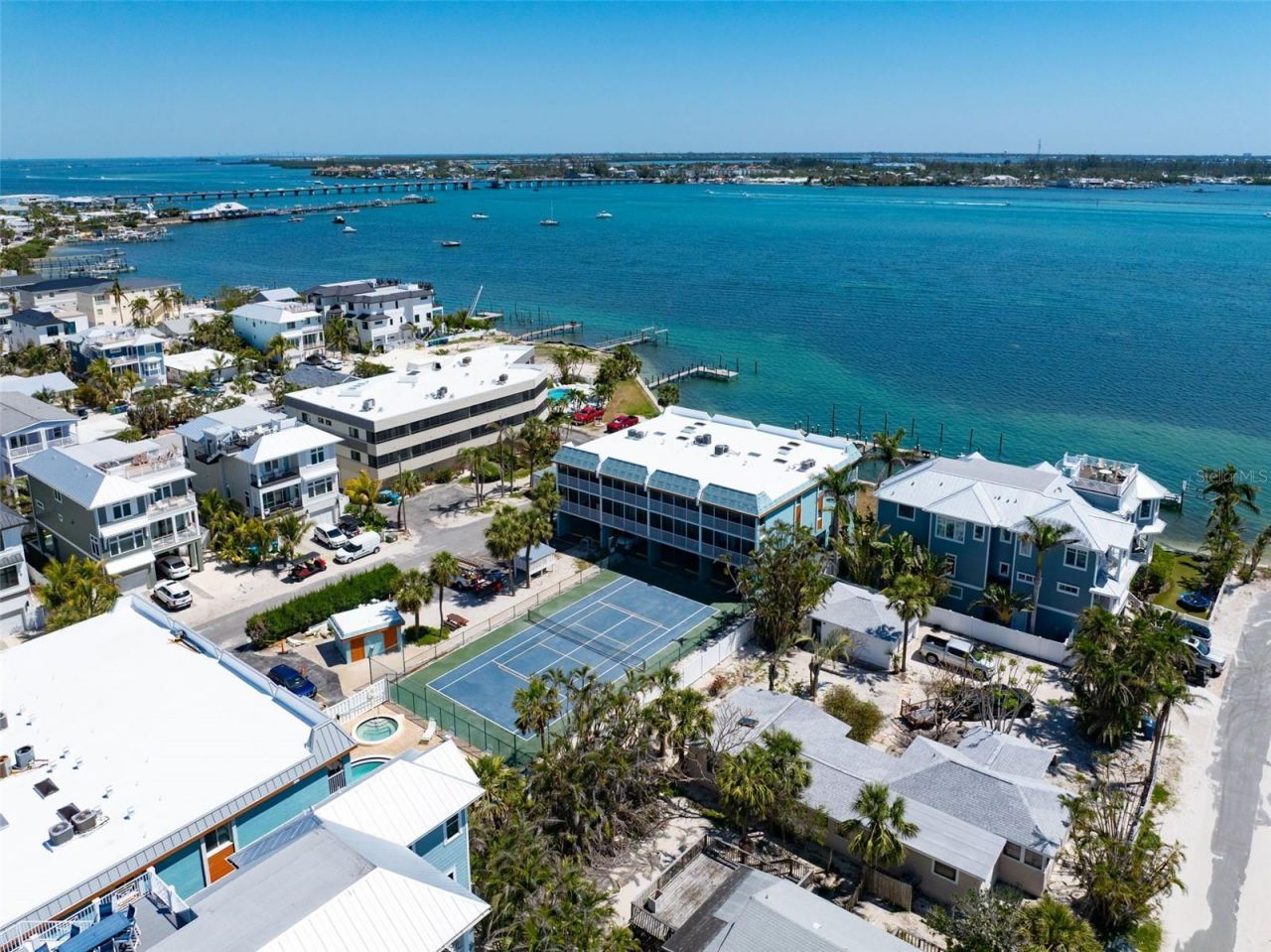 901 Gulf Drive S, Unit 14, Bradenton Beach, FL 34217 Photo