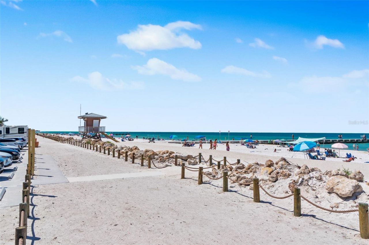 901 Gulf Drive S, Unit 14, Bradenton Beach, FL 34217 Photo