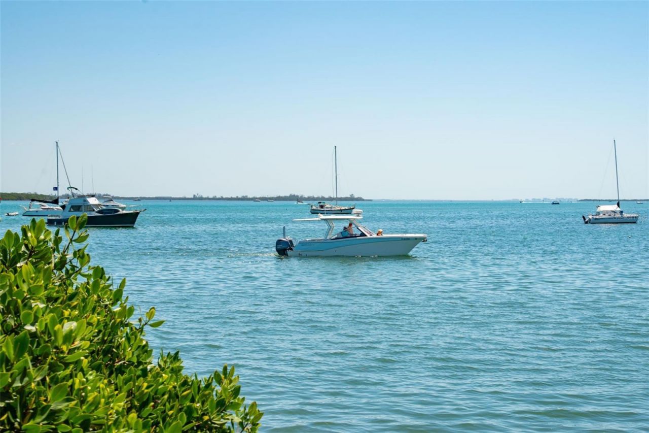 901 Gulf Drive S, Unit 14, Bradenton Beach, FL 34217 Photo