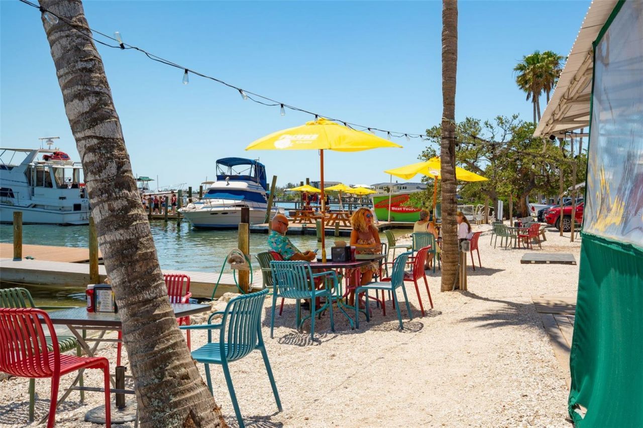 901 Gulf Drive S, Unit 14, Bradenton Beach, FL 34217 Photo