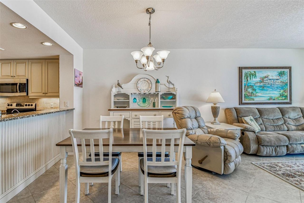 19710 Gulf Boulevard, Unit 203, Indian Shores, FL 33785 Photo