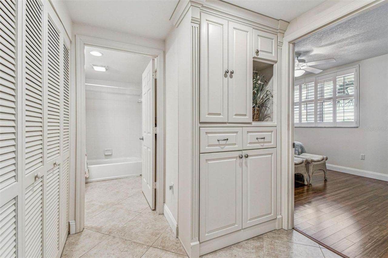 19710 Gulf Boulevard, Unit 203, Indian Shores, FL 33785 Photo