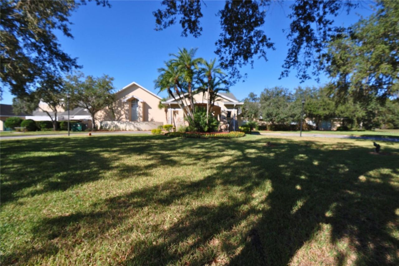 9933 Saunton Drive, San Antonio, FL 33576 Photo
