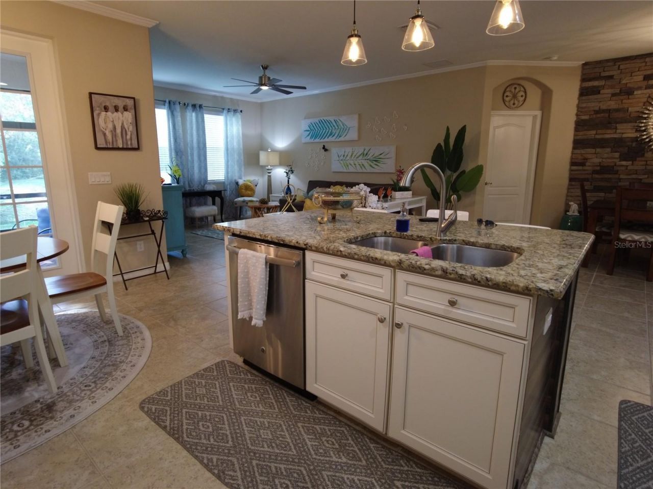 9933 Saunton Drive, San Antonio, FL 33576 Photo
