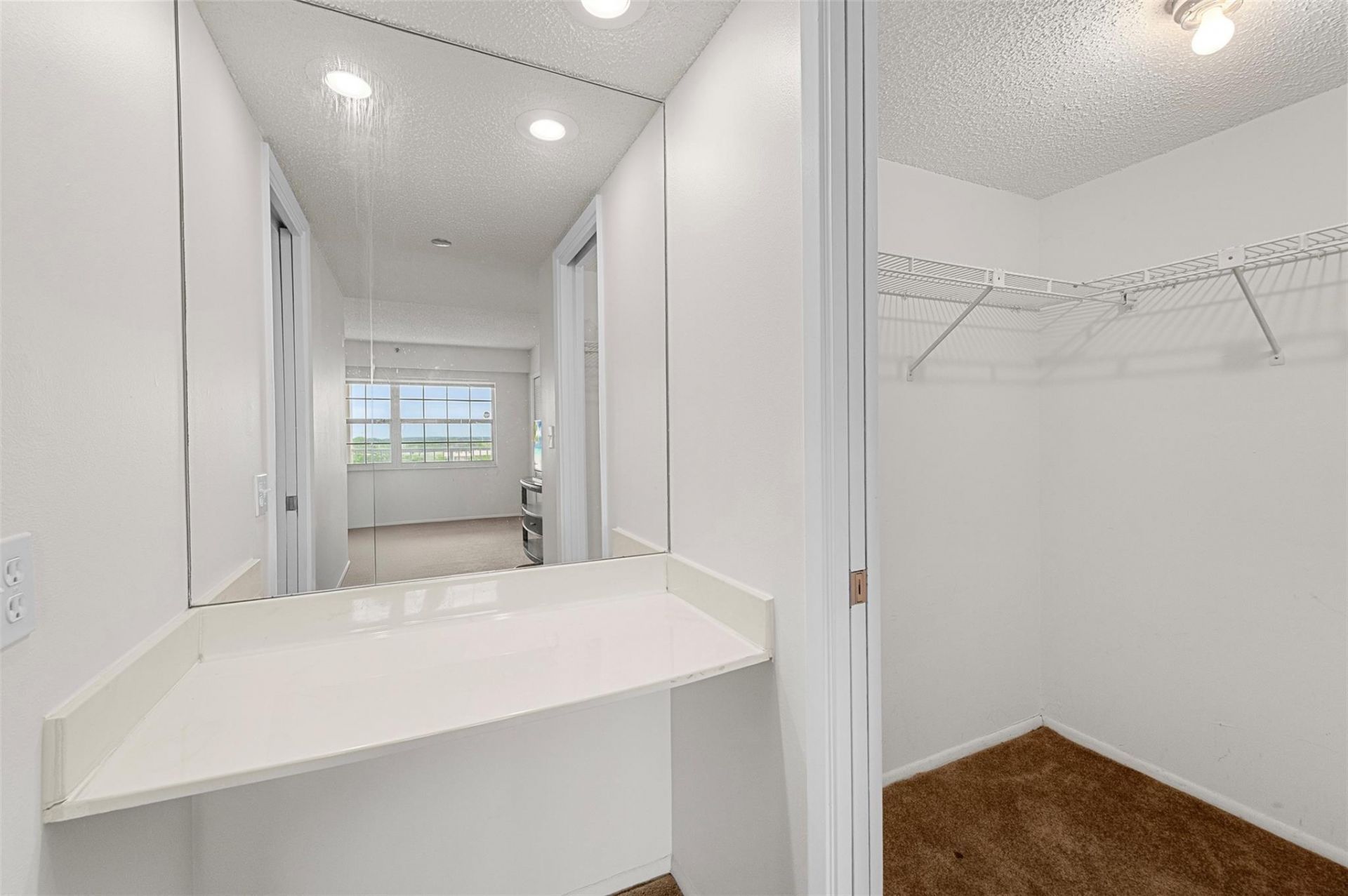 3520 Oaks Way, Unit 806, Pompano Beach, FL 33069 Photo