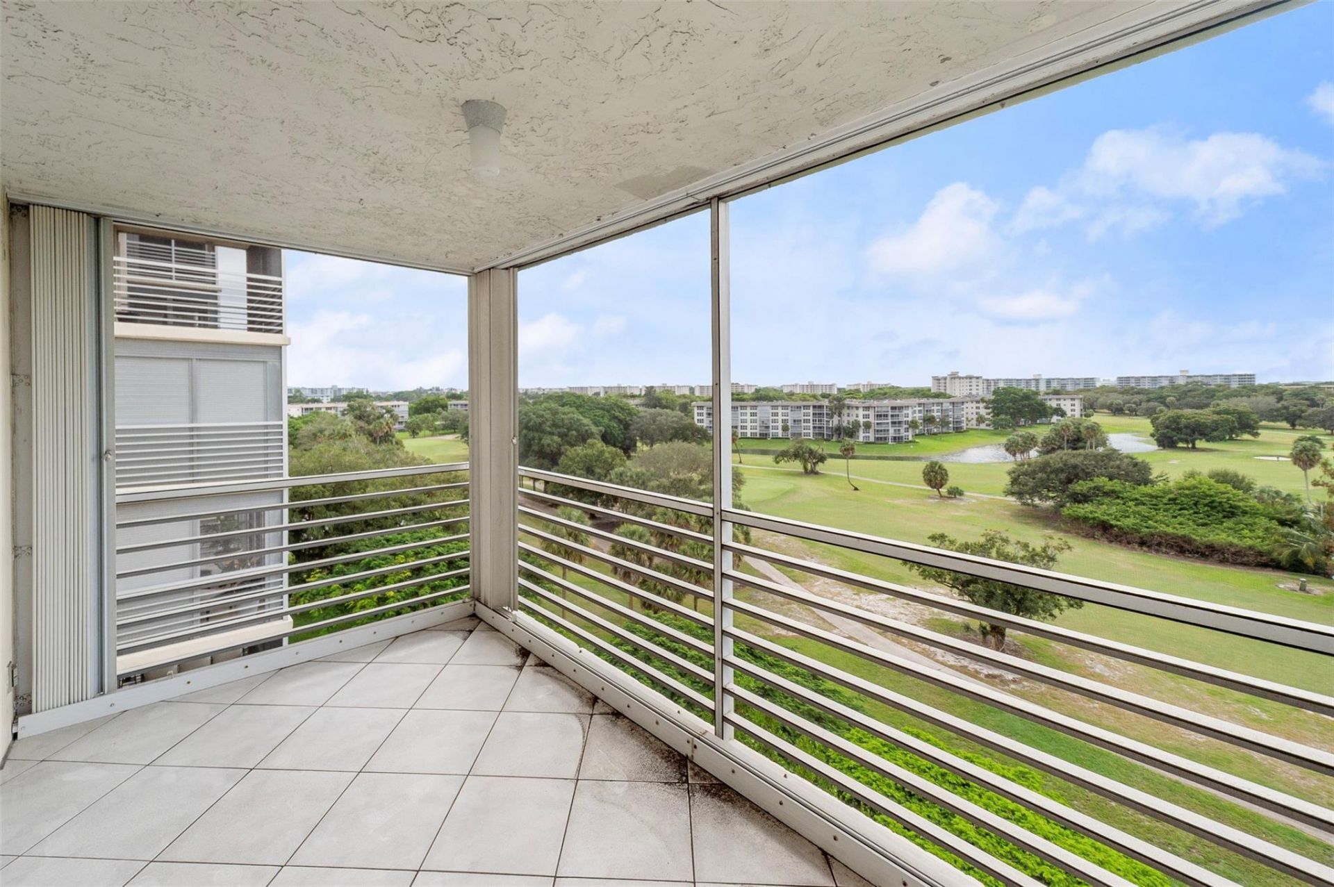 3520 Oaks Way, Unit 806, Pompano Beach, FL 33069 Photo