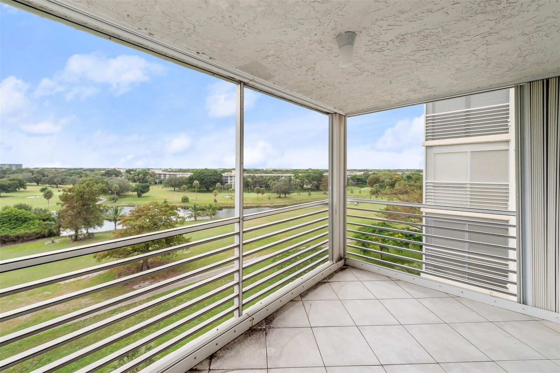 3520 Oaks Way, Unit 806, Pompano Beach, FL 33069 Photo