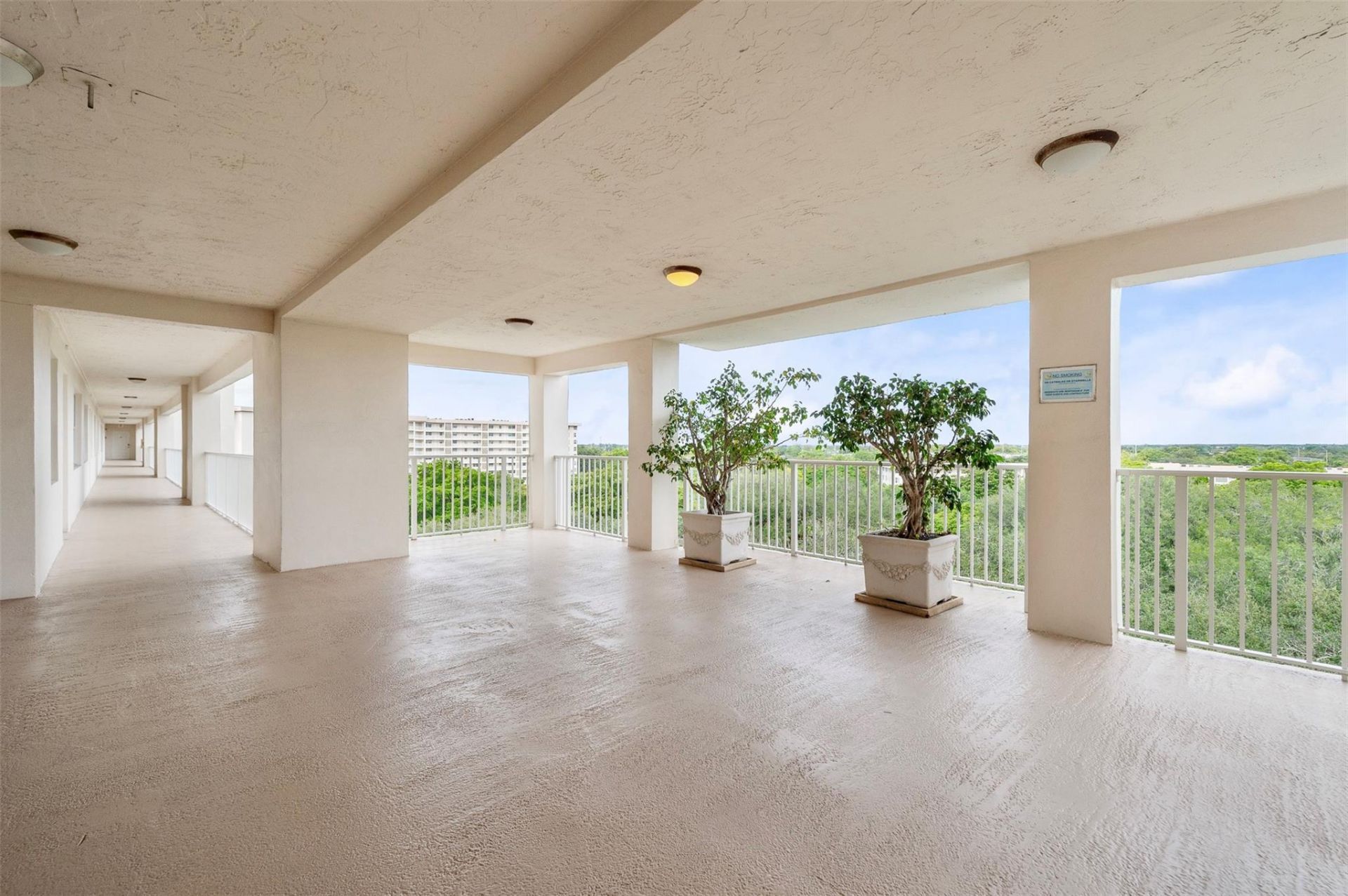 3520 Oaks Way, Unit 806, Pompano Beach, FL 33069 Photo