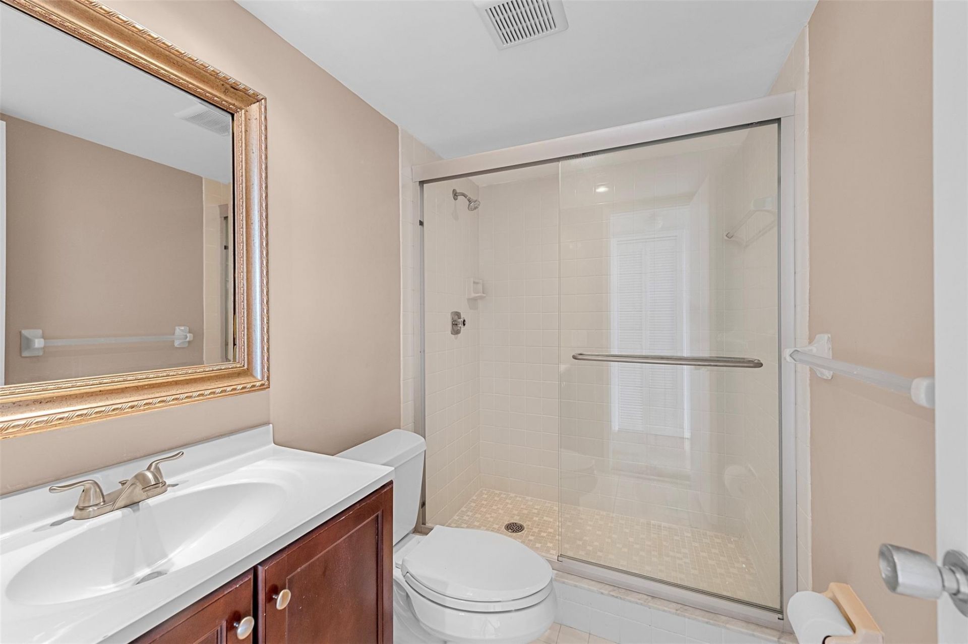 3520 Oaks Way, Unit 806, Pompano Beach, FL 33069 Photo