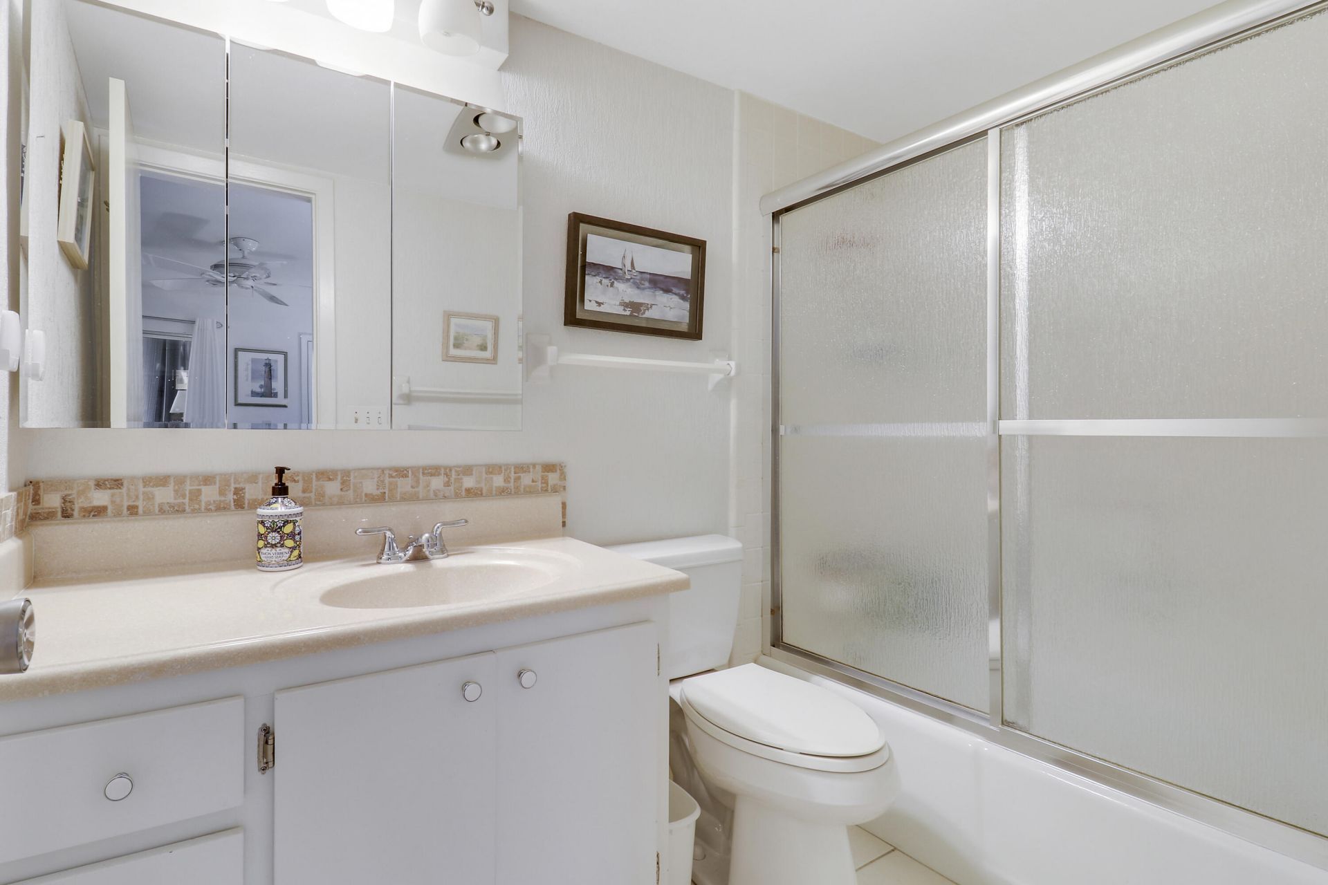 4 Garden Street, Unit 101, Tequesta, FL 33469 Photo