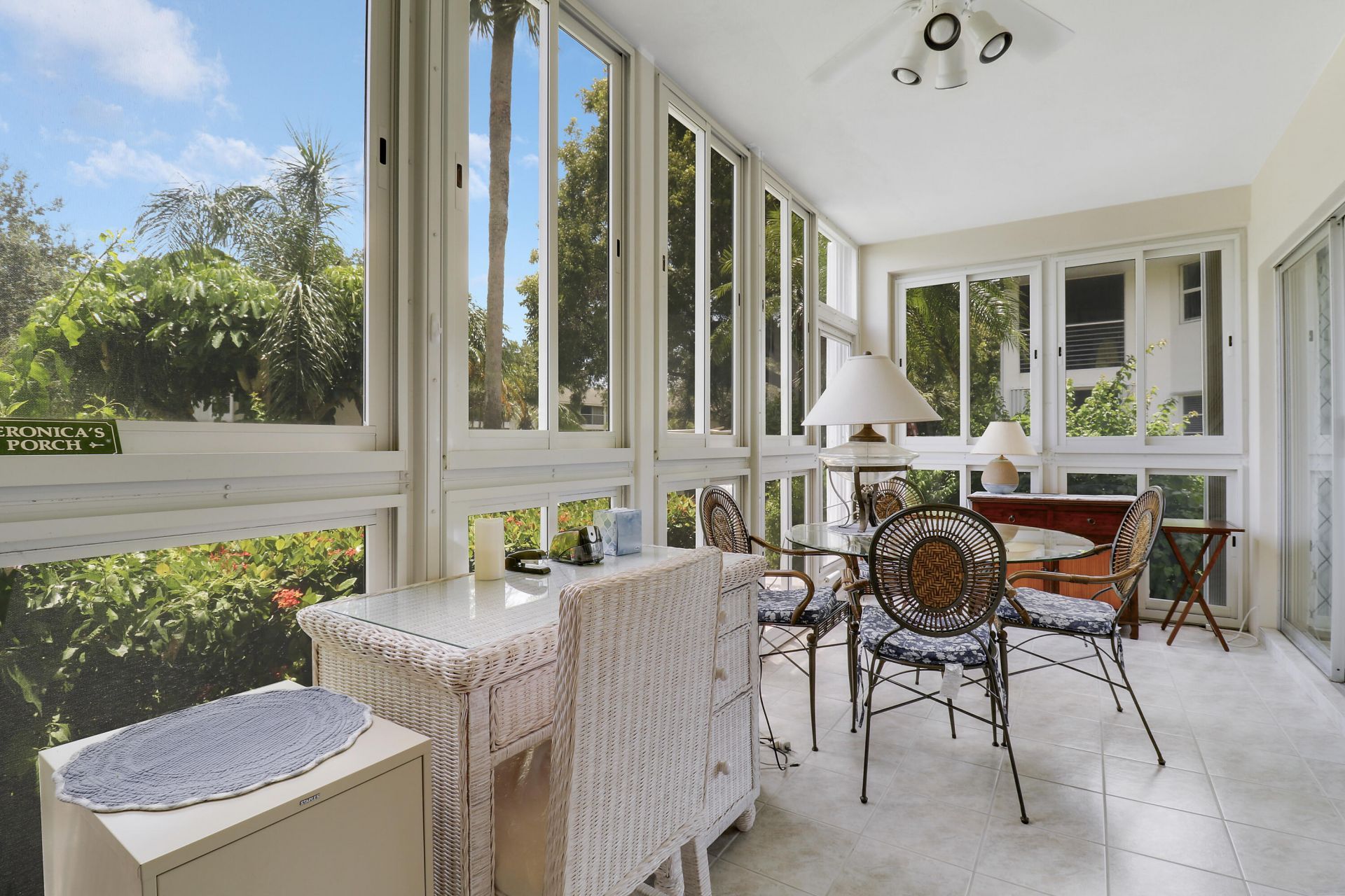 4 Garden Street, Unit 101, Tequesta, FL 33469 Photo