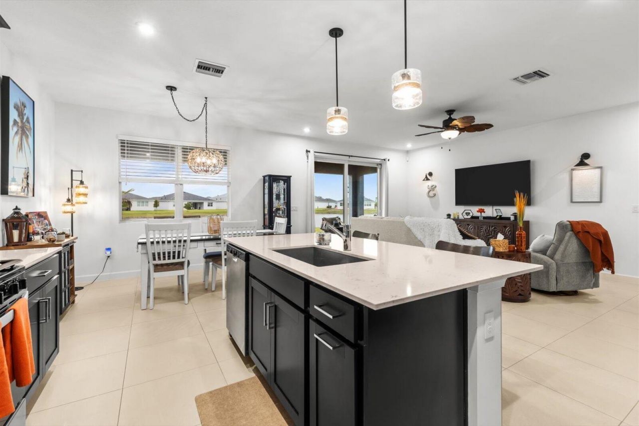 10559 SW Orana Drive, Port Saint Lucie, FL 34987 Photo