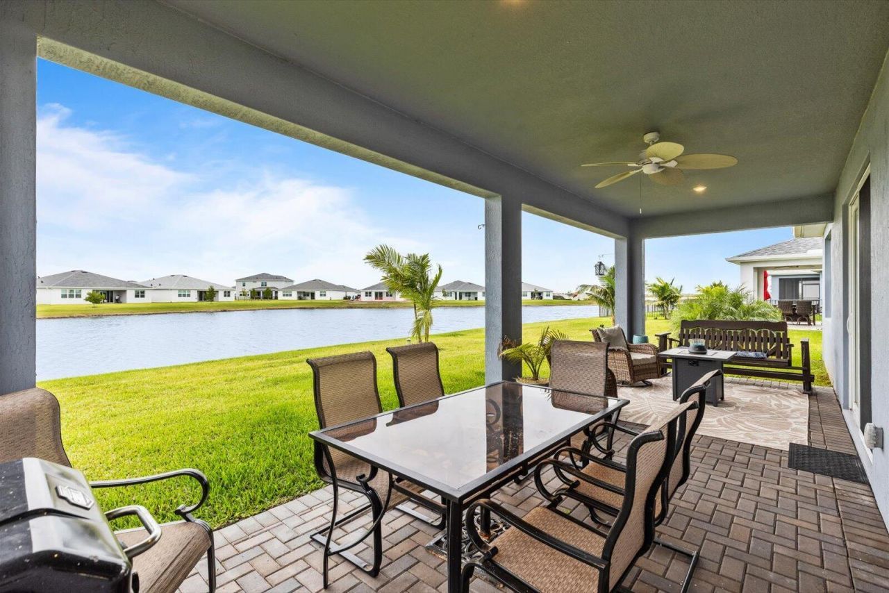 10559 SW Orana Drive, Port Saint Lucie, FL 34987 Photo