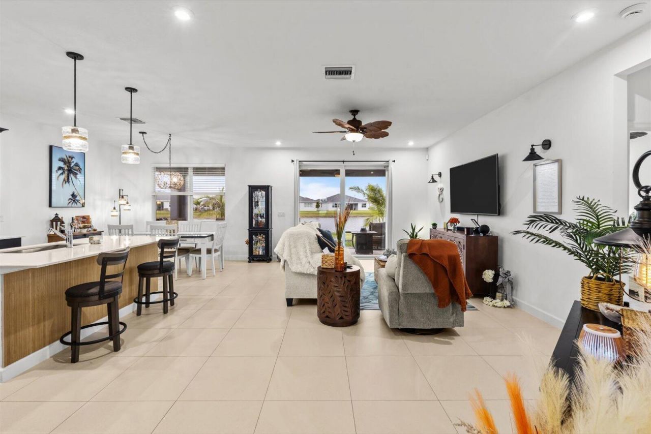 10559 SW Orana Drive, Port Saint Lucie, FL 34987 Photo