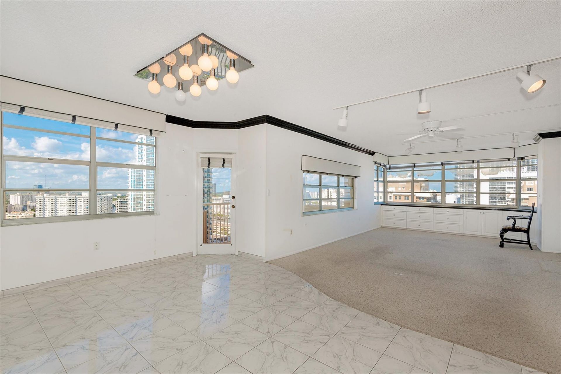 1950 S Ocean Drive, Unit 19F, Hallandale Beach, FL 33009 Photo