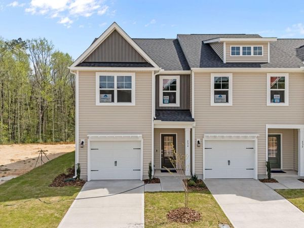 234 Elijah Way, Unit 9, Vass, NC 28394