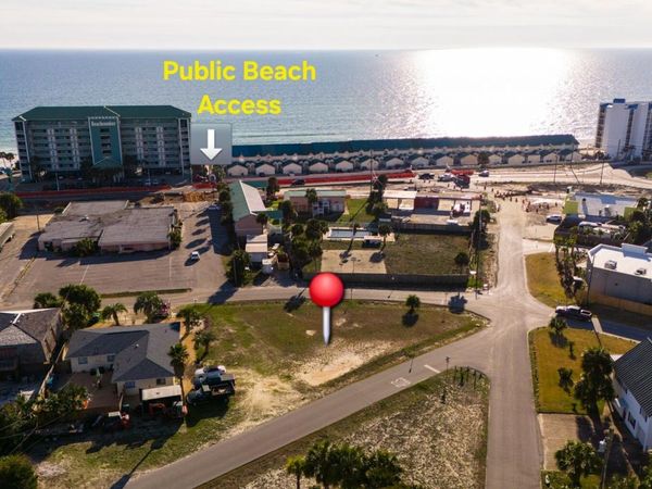 601 Granada Circle, Panama City Beach, FL 32413