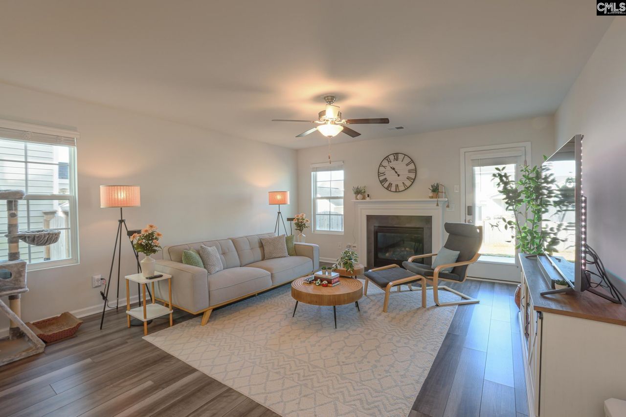 657 Penfolds Way Photo 16