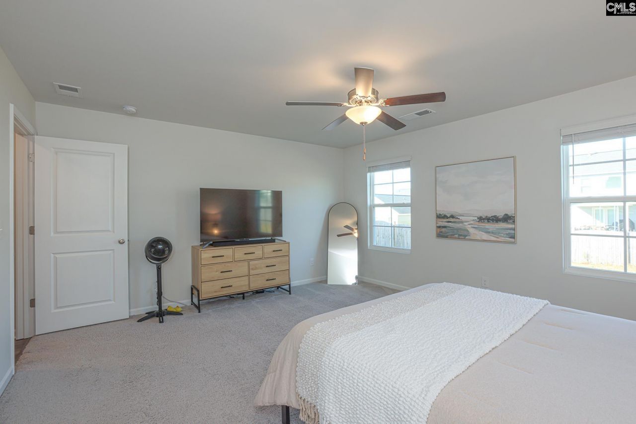 657 Penfolds Way Photo 23