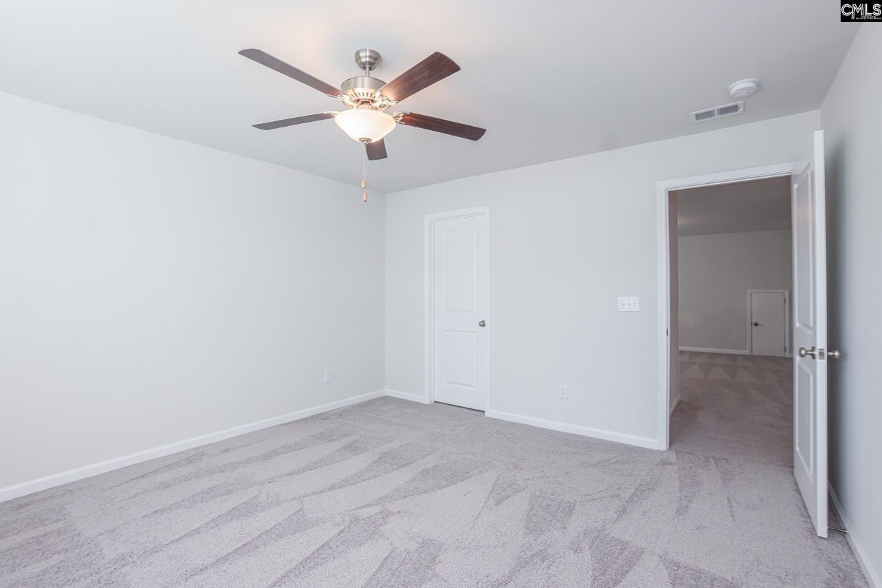 657 Penfolds Way Photo 32