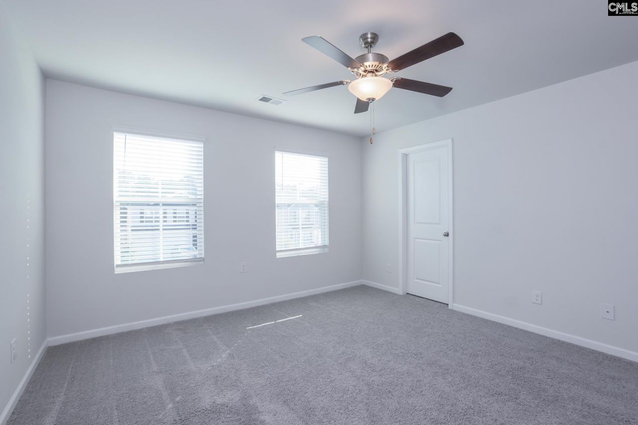 657 Penfolds Way Photo 33