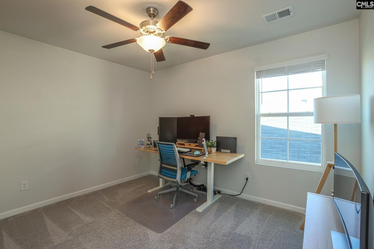 657 Penfolds Way Photo 35