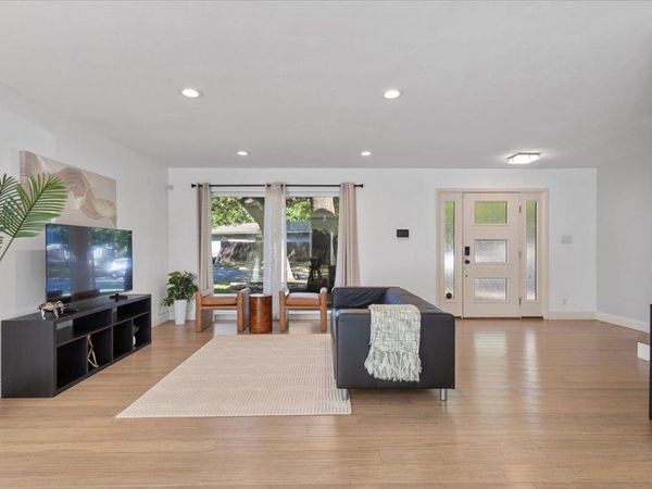 5313 Harvest LN, Austin, TX 78745