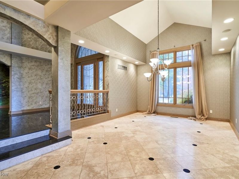 4120 Lochness Circle NW, Canton, OH 44718 Photo 6