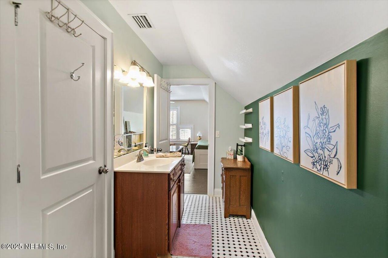 419 E 6th Street, Jacksonville, FL 32206 Photo