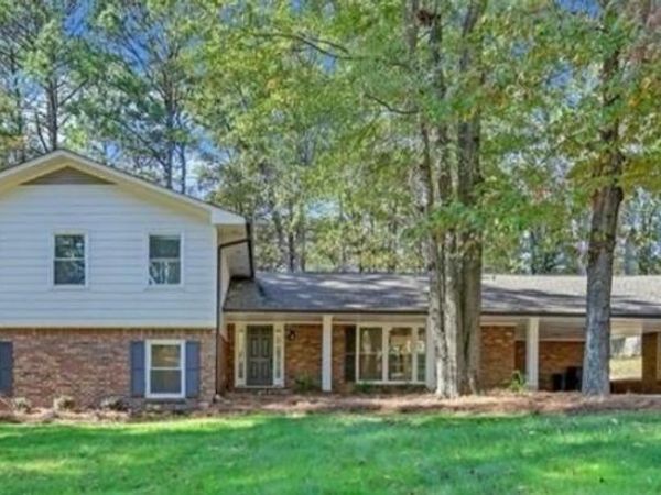 209 Arrowhead Drive, Cartersville, GA 30120