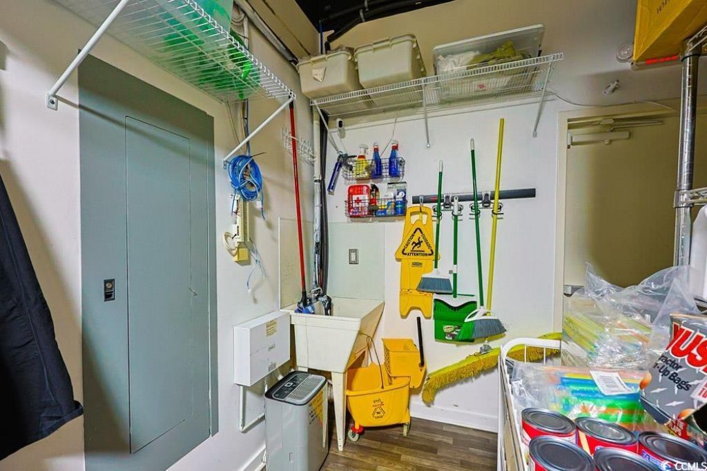 3091 Deville St. Photo 27