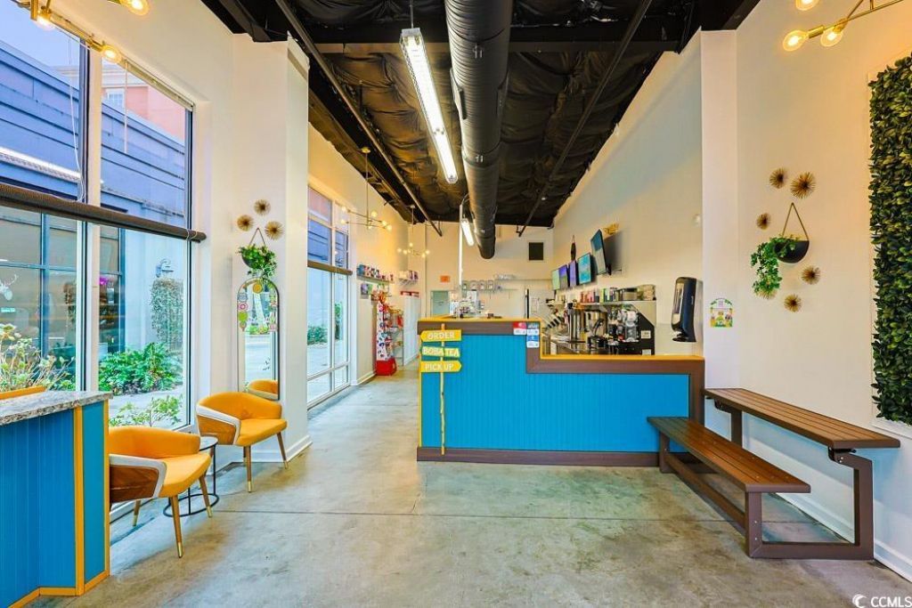 3091 Deville St. Photo 4