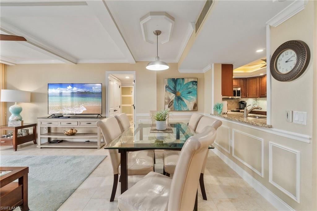 17 Bluebill Ave, Unit 1005, Naples, FL 34108 Photo