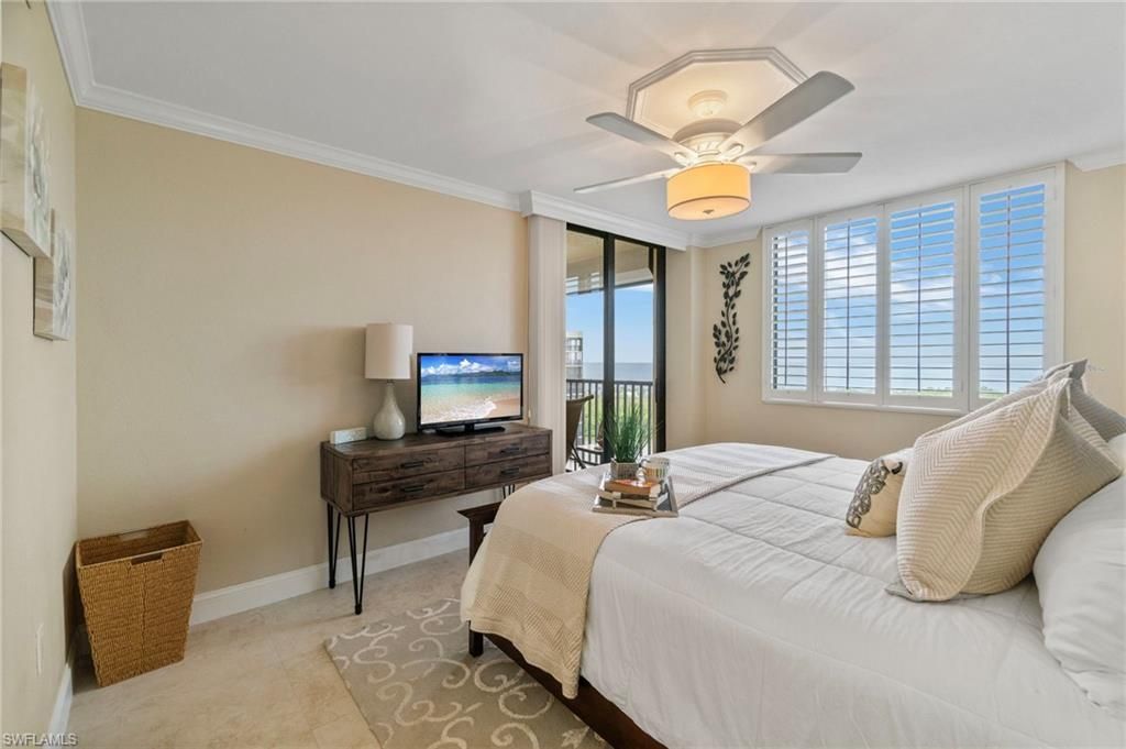 17 Bluebill Ave, Unit 1005, Naples, FL 34108 Photo