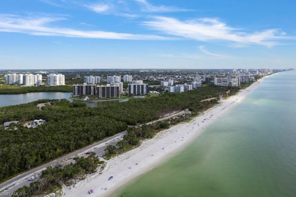 17 Bluebill Ave, Unit 1005, Naples, FL 34108 Photo
