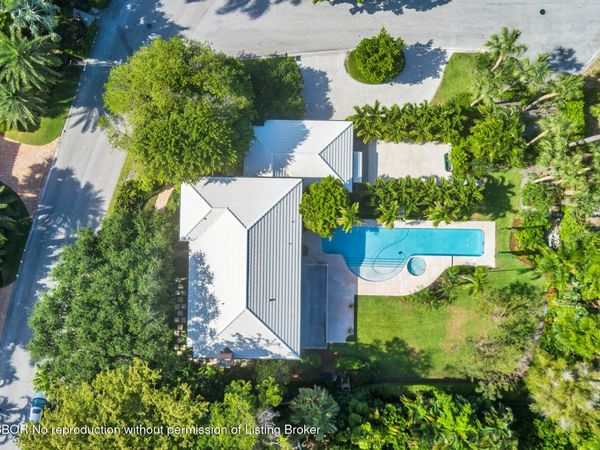 495 N Lake Way, Palm Beach, FL 33480