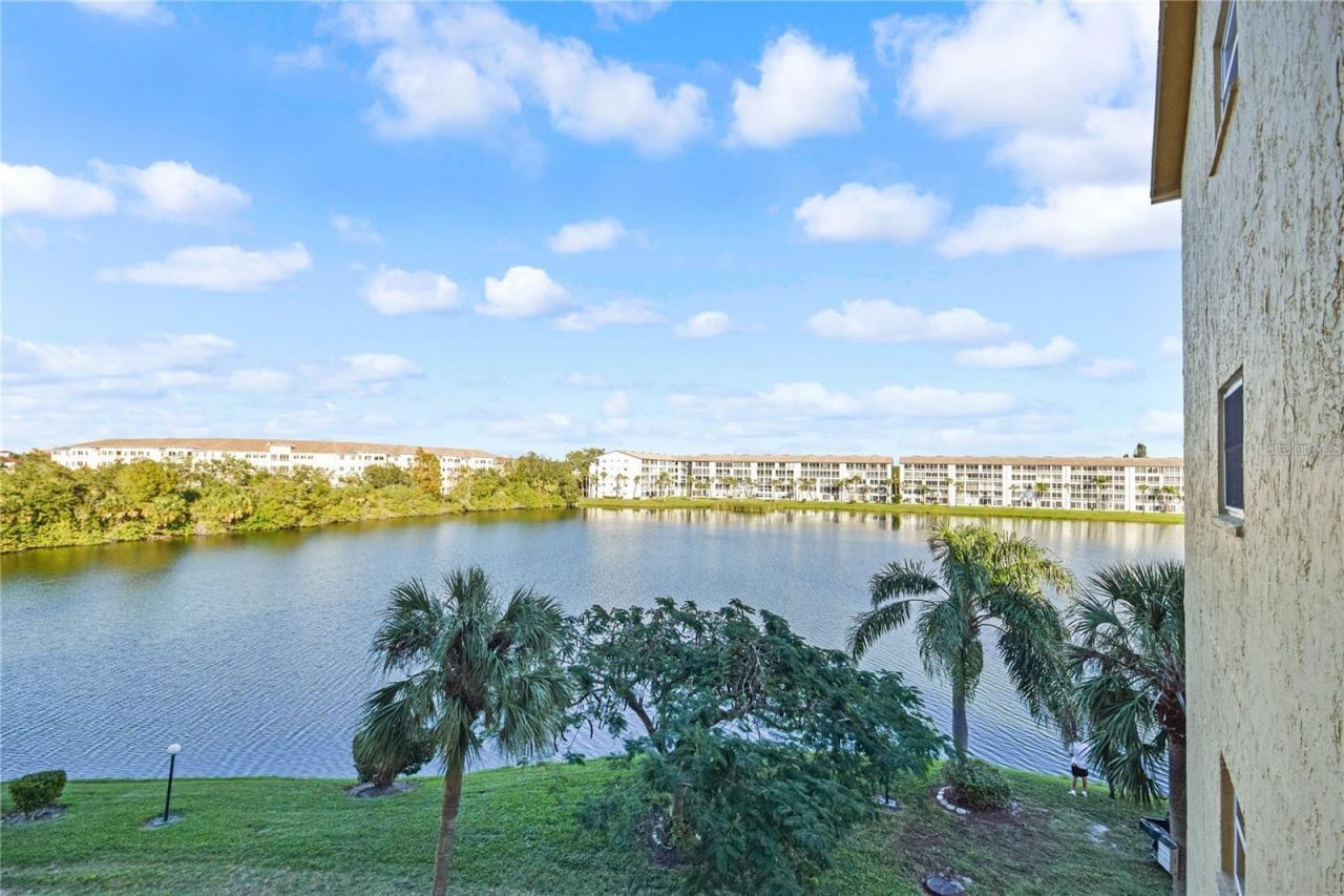 3617 Lake Bayshore Drive, Unit J-401, Bradenton, FL 34205 Photo
