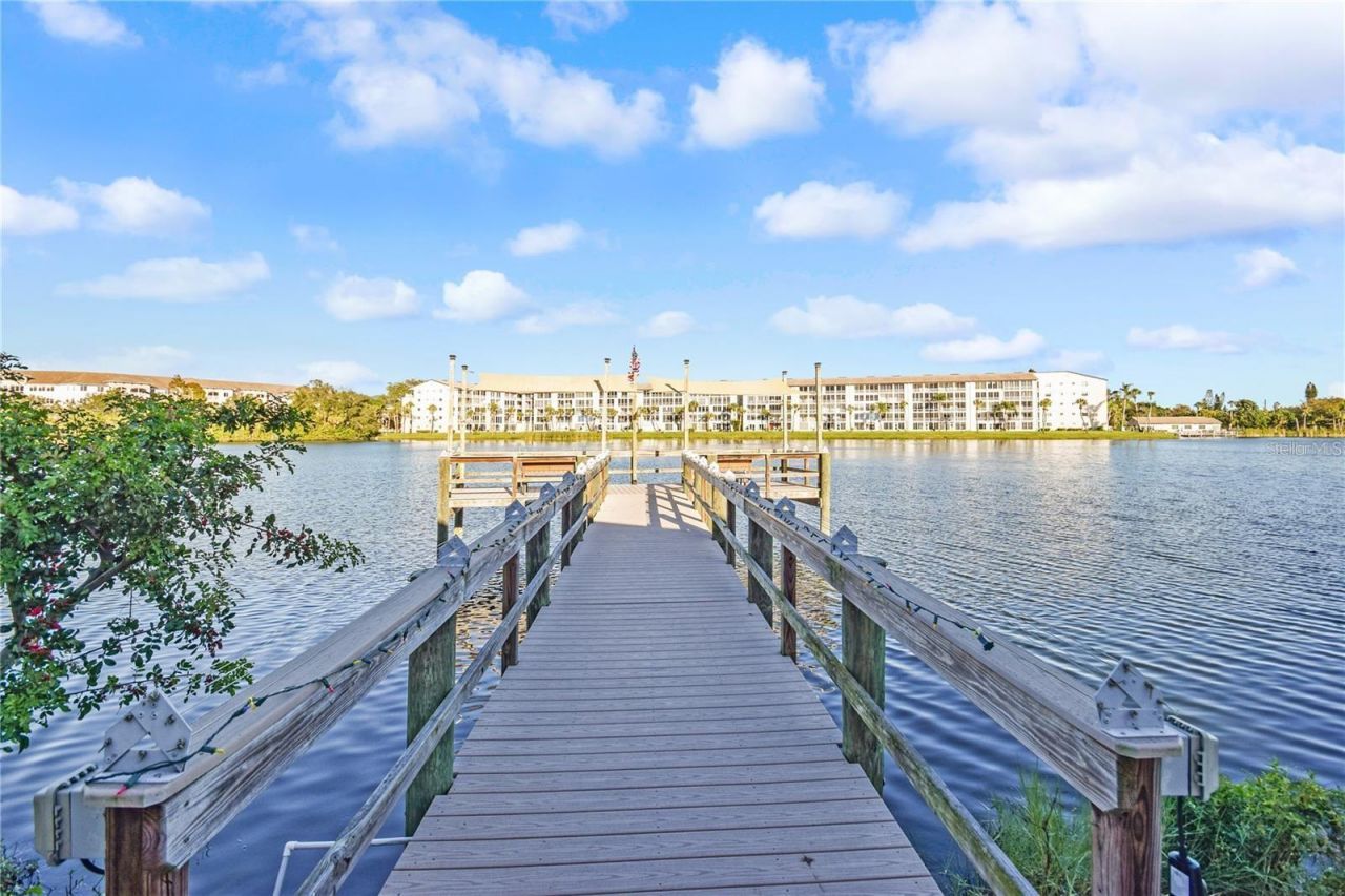 3617 Lake Bayshore Drive, Unit J-401, Bradenton, FL 34205 Photo