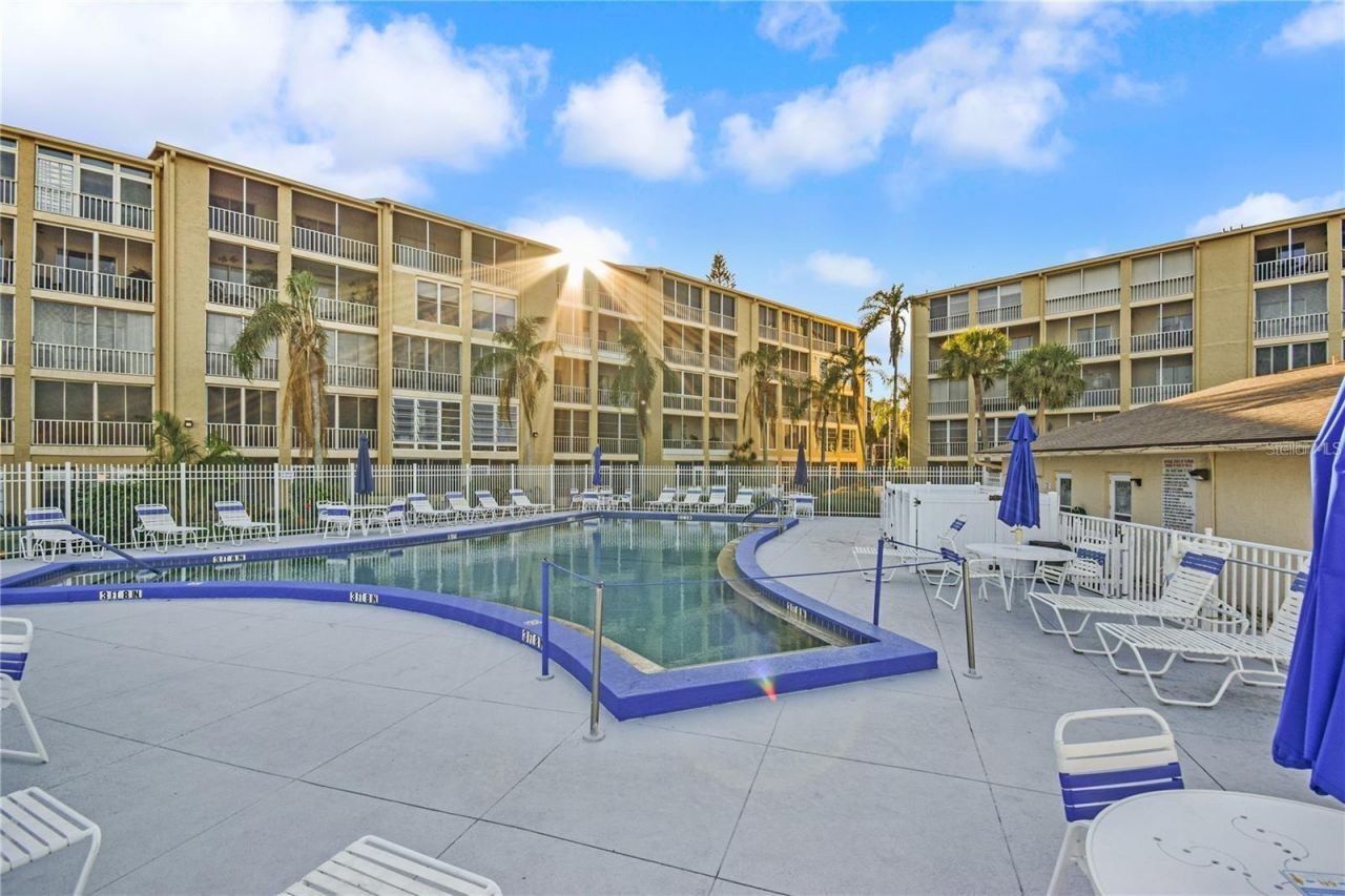 3617 Lake Bayshore Drive, Unit J-401, Bradenton, FL 34205 Photo