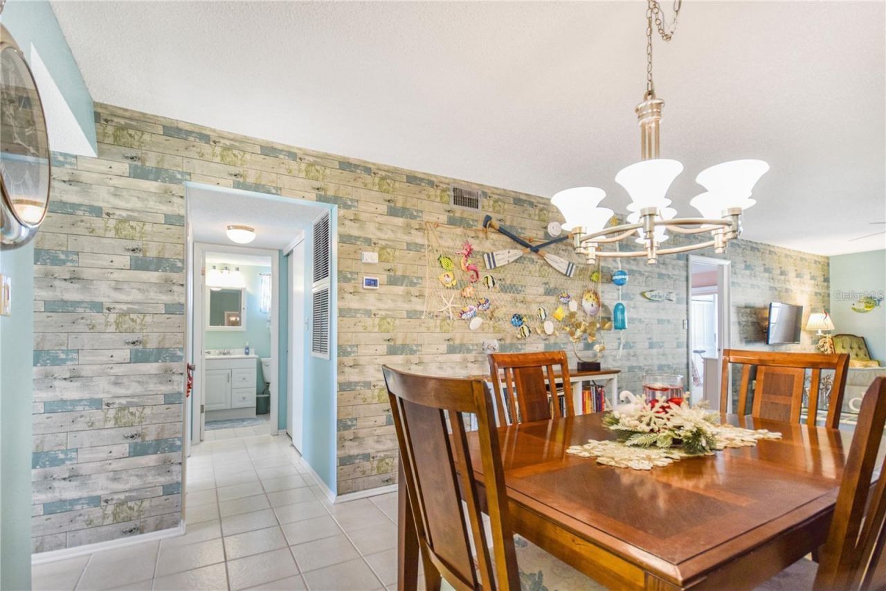 3617 Lake Bayshore Drive, Unit J-401, Bradenton, FL 34205 Photo