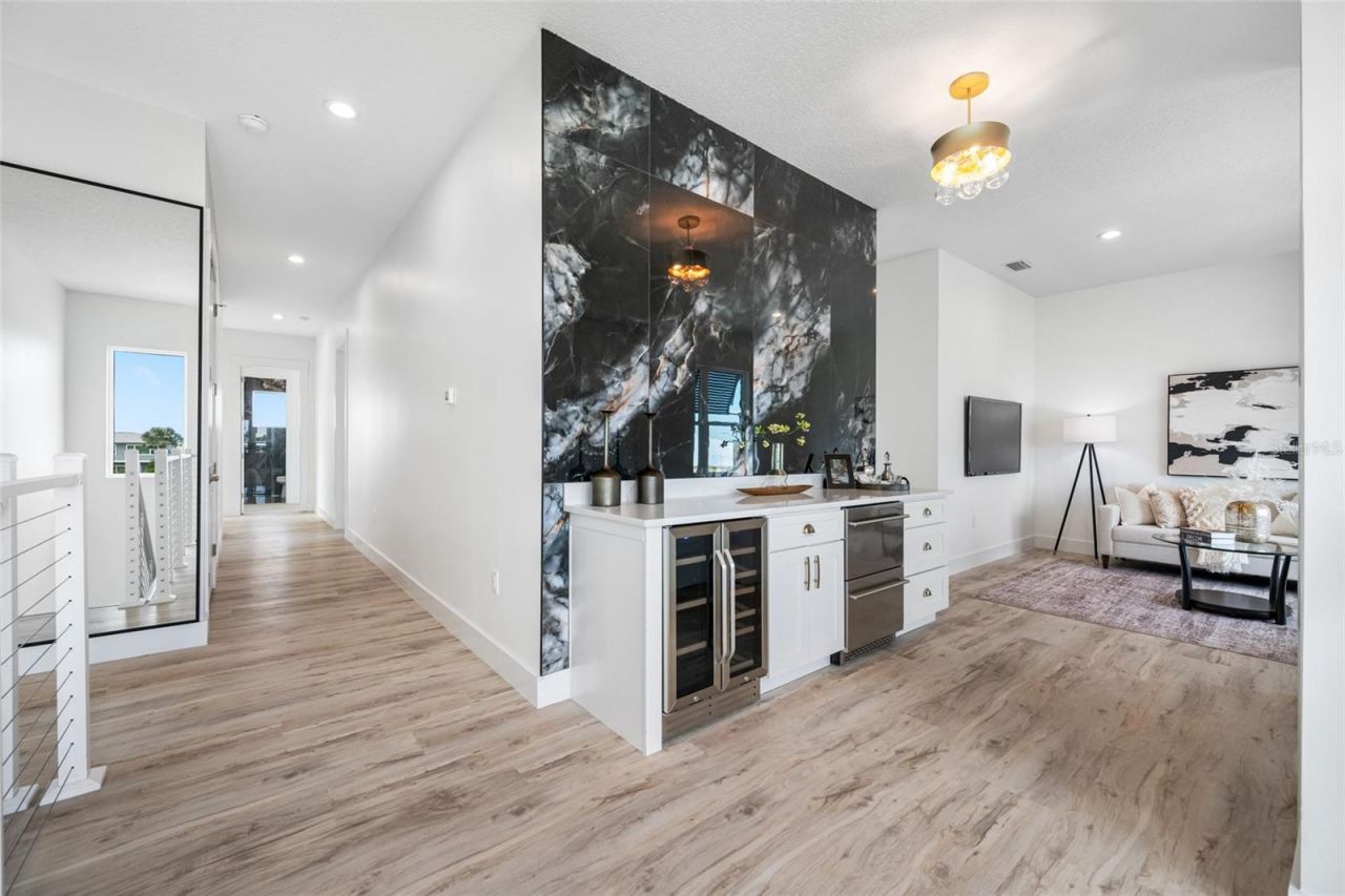 534 Crystal Drive, Madeira Beach, FL 33708 Photo